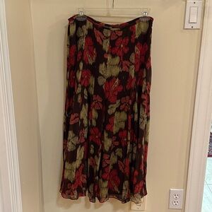 Jones New York Red and Green Floral Midi Skirt